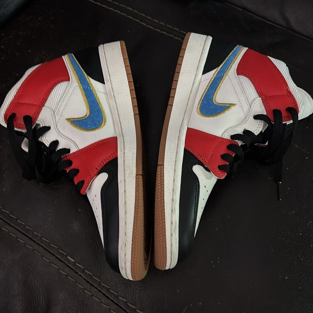 Air Jordan 1 Mid Let her Man - Picture 3 of 4